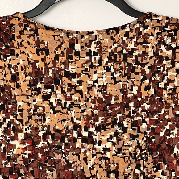 Brown Tan Wrap Top Size XL Abstract Artsy 3/4 Sleeve Dressbarn Blouse V-Neck LNC - Picture 7 of 12